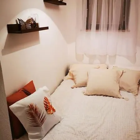 דירה Hiska Soncni Hrib. נובו מסטו